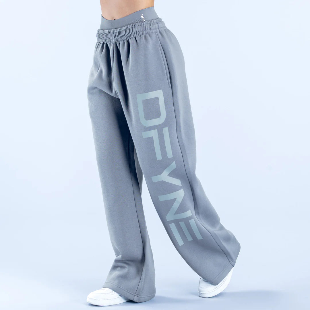 Signature Wide Leg Jogger