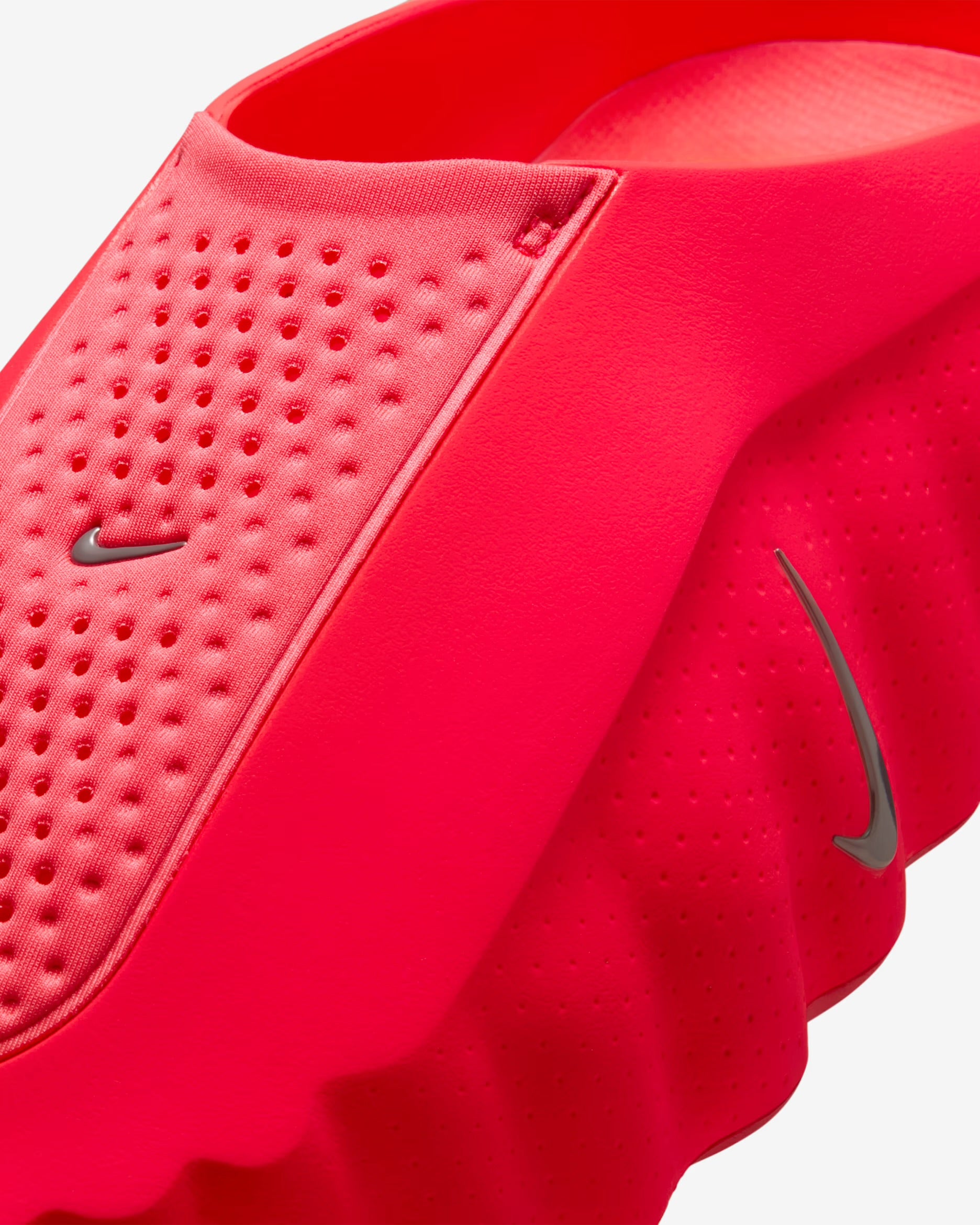 Nike Mind 001 Solar Red