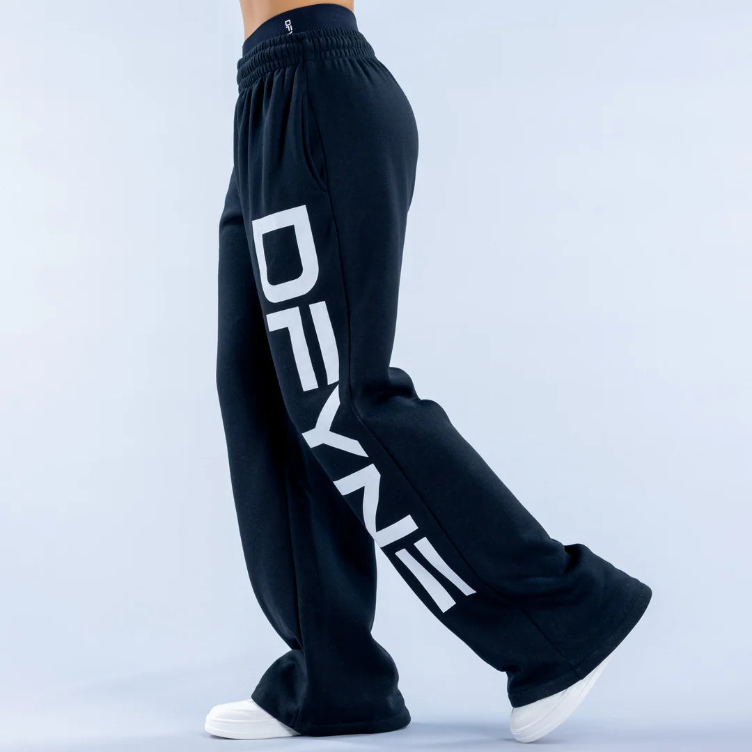 Signature Wide Leg Jogger